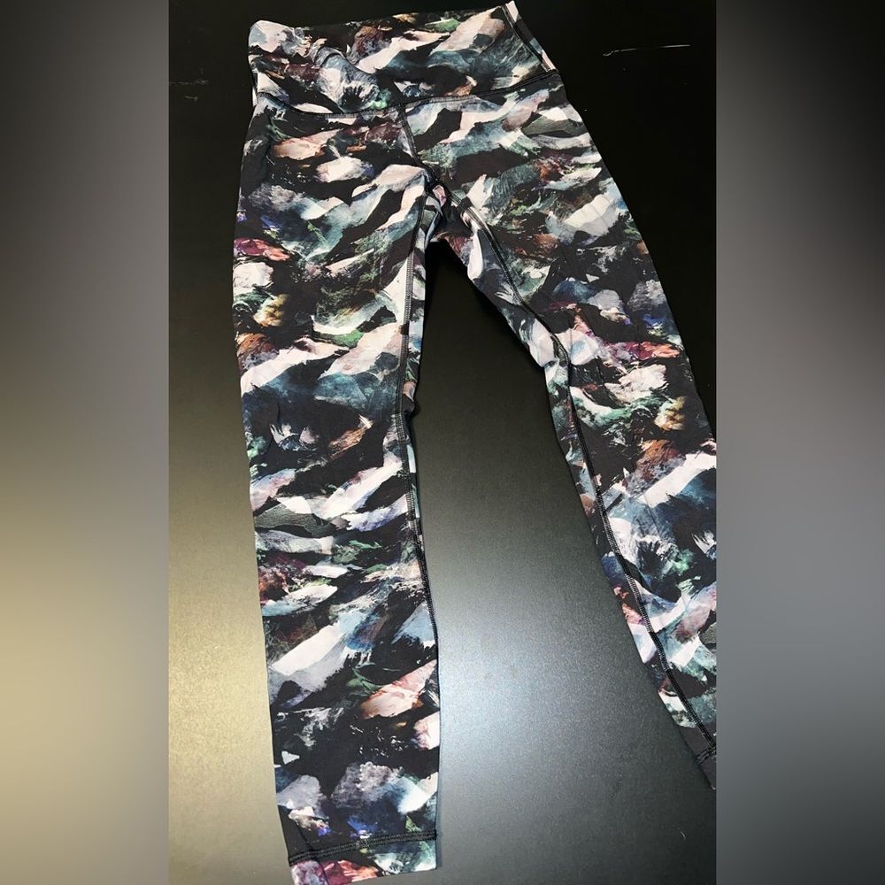 Lululemon Wunder Under High-Rise Tight Luxtreme Legging Glacier Camo Size 6 EUC